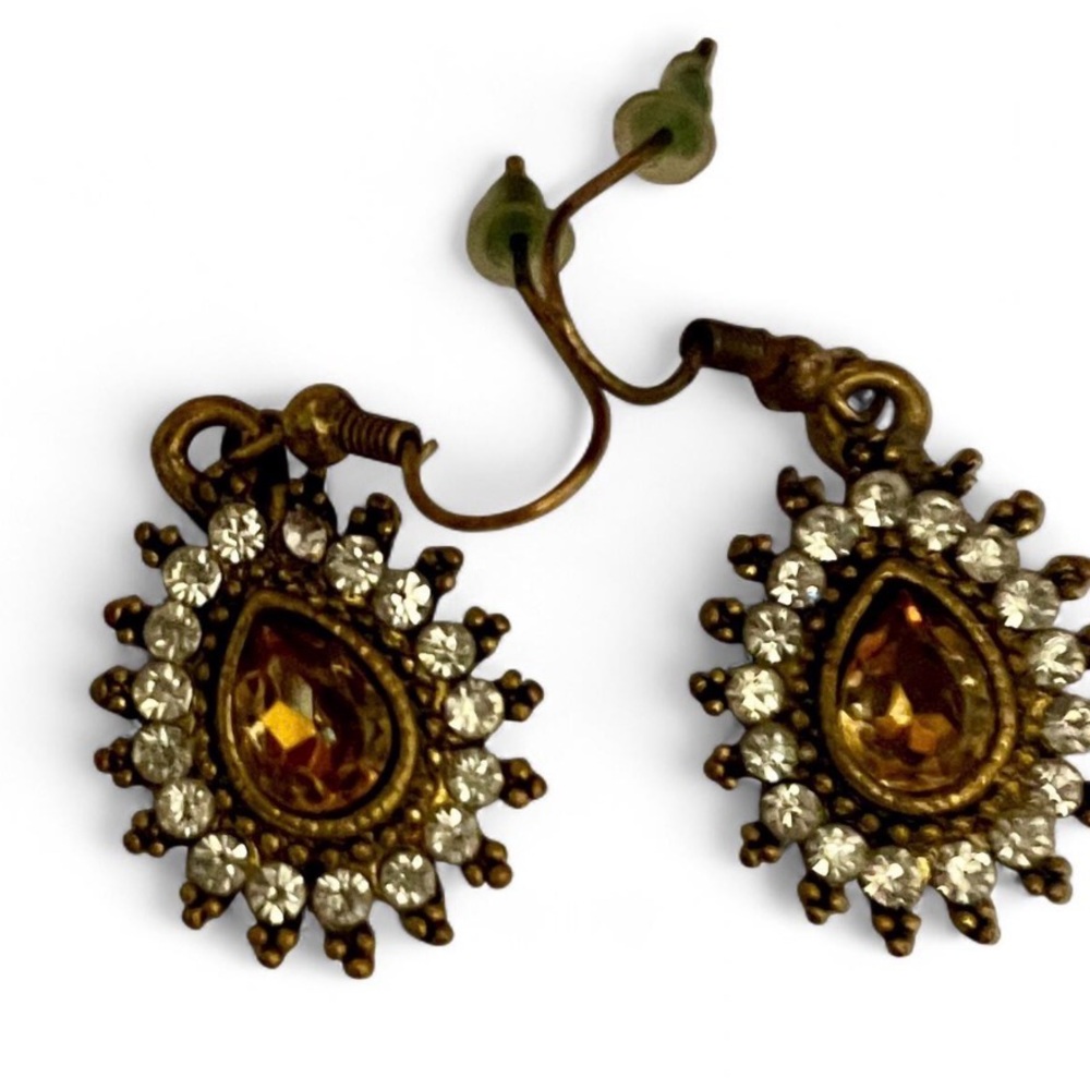 MULTI COLORED SPARKLING BROWN CRYSTALS GOLD DANGLING HOOK EARRINGS